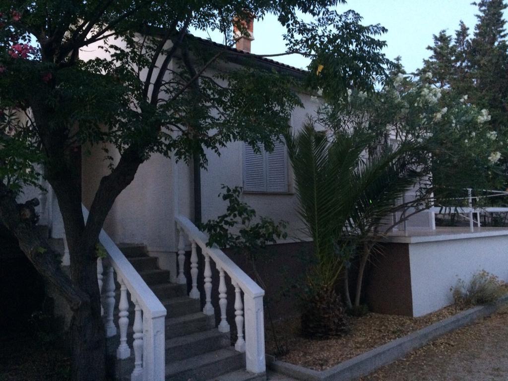 Calm House Opera Villa Banjol Exterior photo